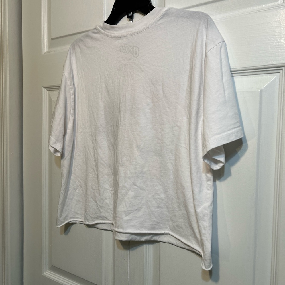 Cheetos Flamin' Hot Boxy Cropped White Graphic T-Shirt Size XXL Juniors - Picture 8 of 8
